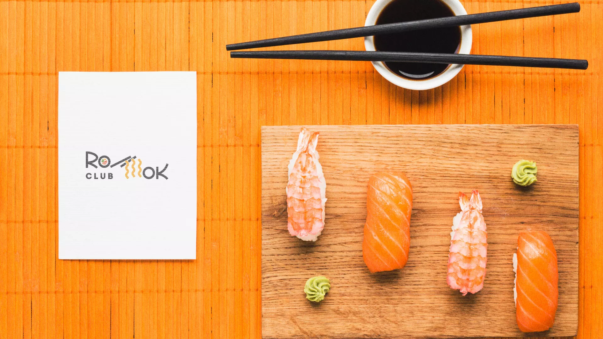 Создание логотипа суши-бара «Roll Wok Club» в Арсеньеве